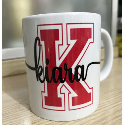 Taza personalizada con la inicial y el nombre