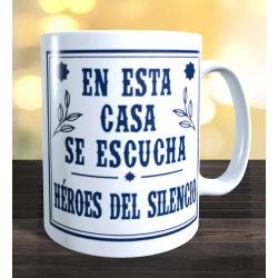 Taza En esta casa se escucha Héroes del Silencio