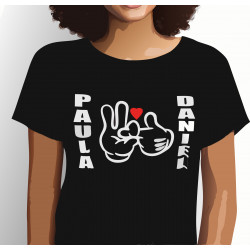 Camiseta personalizada para parejas San Valentín manos de Mickey Mouse