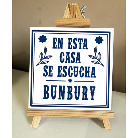 Azulejo en esta casa se escucha Bunbury