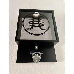 Abridor de pared Héroes del Silencio - abrebotellas diseño logo de la banda con caja para guardar las chapas. - Diseño elegante