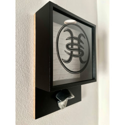 Abridor de pared Héroes del Silencio - abrebotellas diseño logo de la banda con caja para guardar las chapas. - Diseño elegante