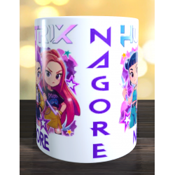 Taza personalizada K-Pop Demon Hunters con el nombre que quieras. Un regalo ideal para los seguidores de la popular película.