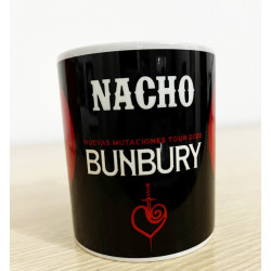 Taza Bunbury Nuevas Mutaciones Tour 2026 personalizada con el nombre que quieras, ideal como regalo para los fans de Bunbury