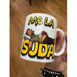 Taza Me la suda estilo meme broma humor, Ideal como regalo gracioso para cumpleaños, santo, Navidad. Incluye cajita blanca